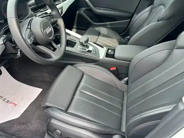 Audi A4L 2023