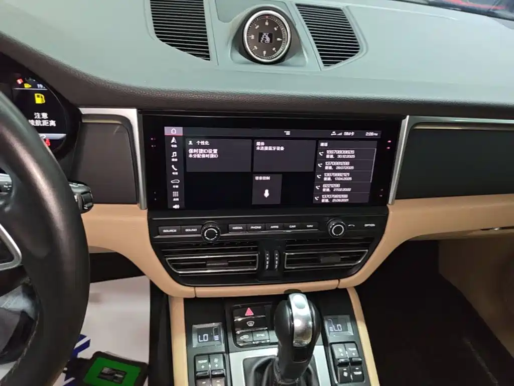 Porsche Macan 2019 — фото 9