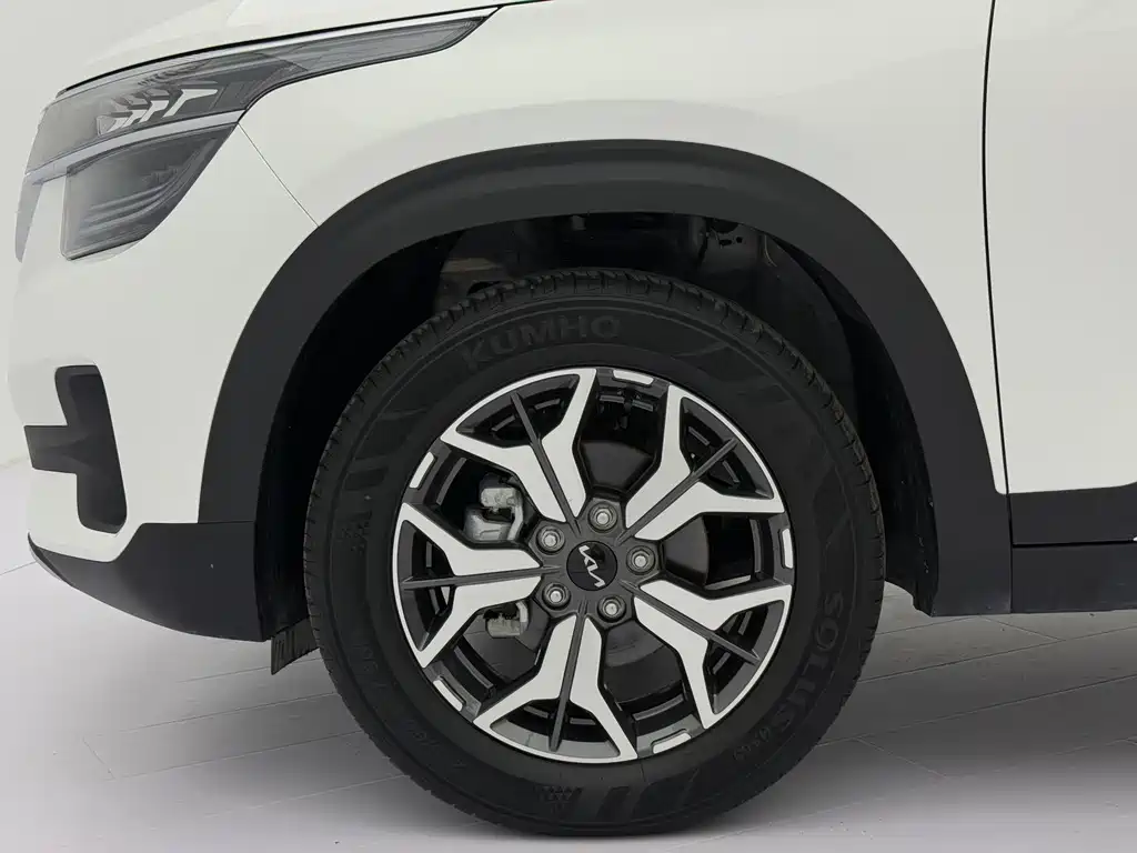 Kia KX3 2021 — фото 22