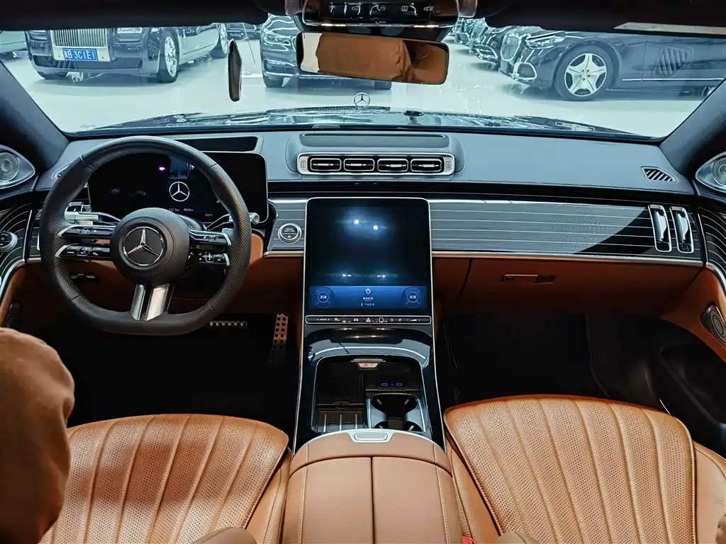 Mercedes-Benz S-Class 2025 — фото 13