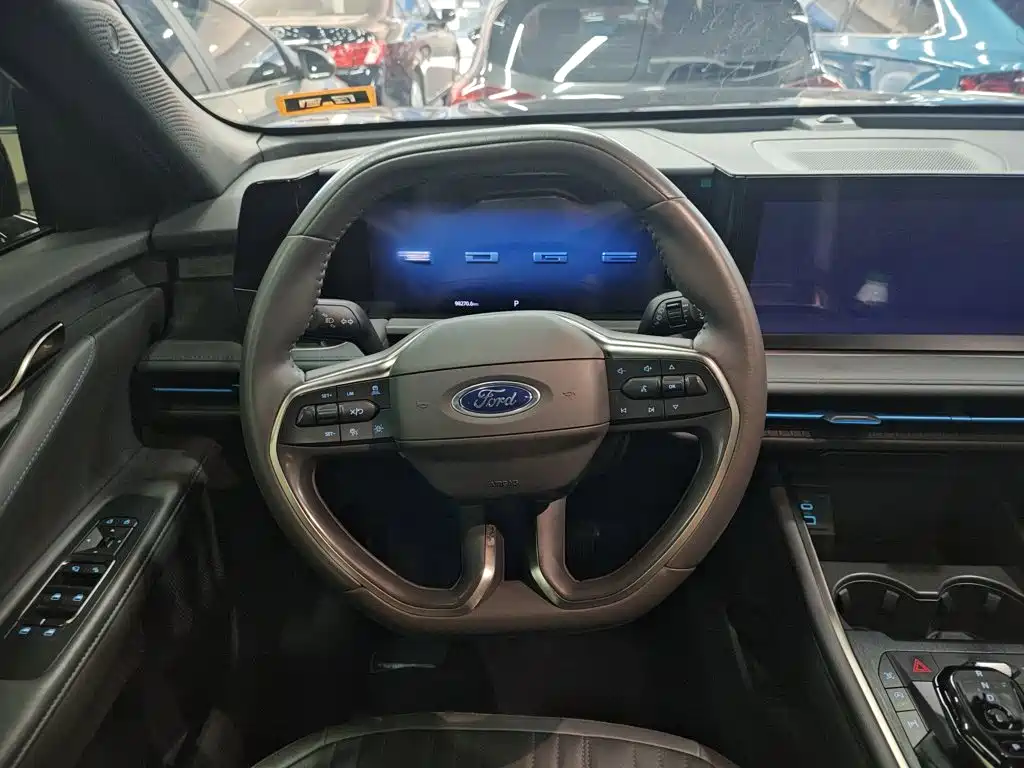 Ford Edge 2024 — фото 11