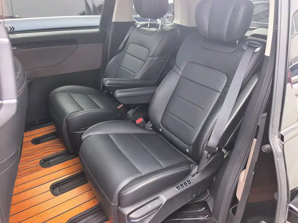 GAC Trumpchi E8 PHEV 2024 — фото 16