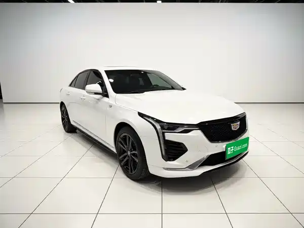 Cadillac CT4 2023