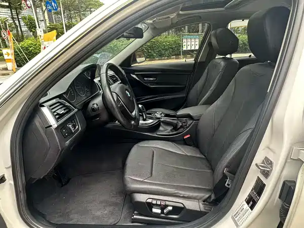 BMW 3 Series 2016