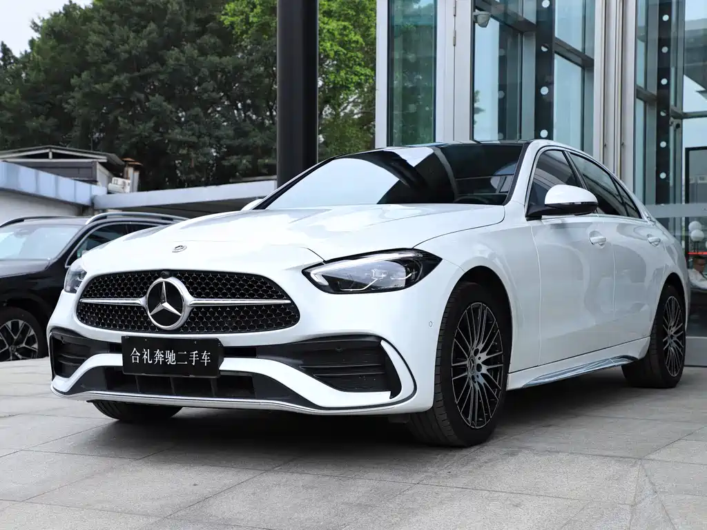 Mercedes-Benz C-Class 2024 — фото 1
