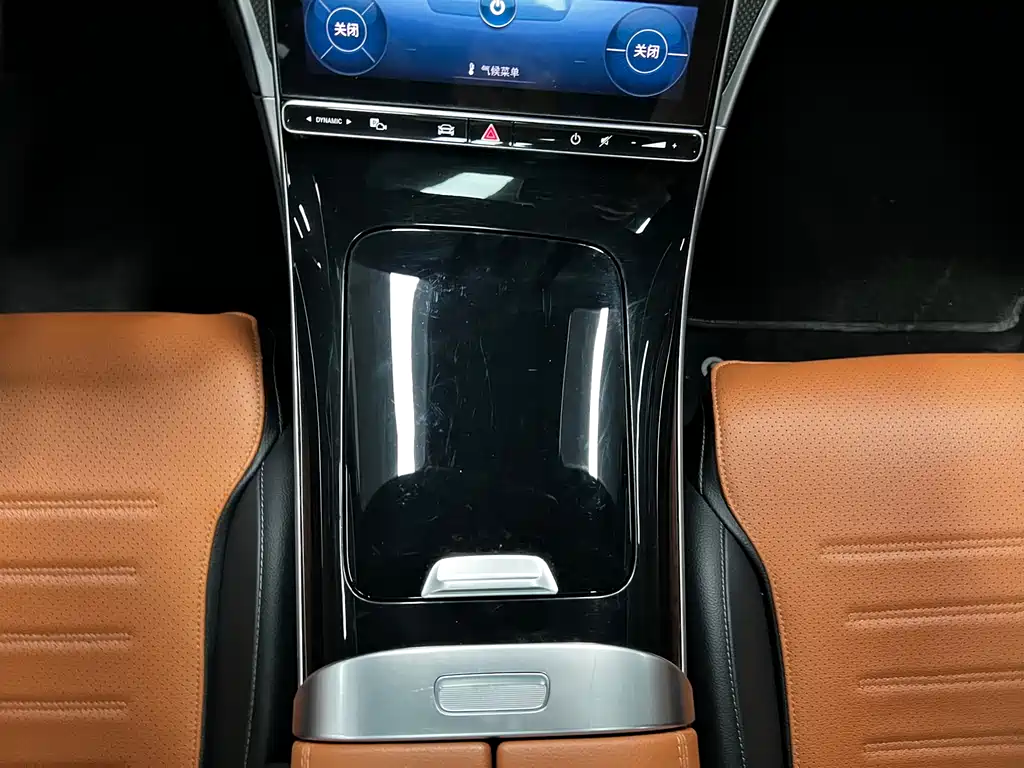 Mercedes-Benz C-Class 2022 — фото 9