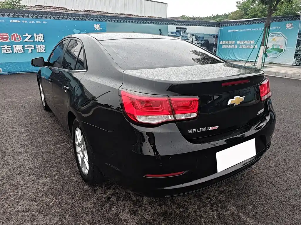 Chevrolet Malibu 2016 — фото 13