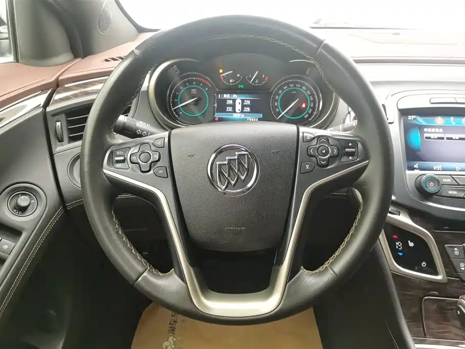 Buick LaCrosse 2014 — фото 15