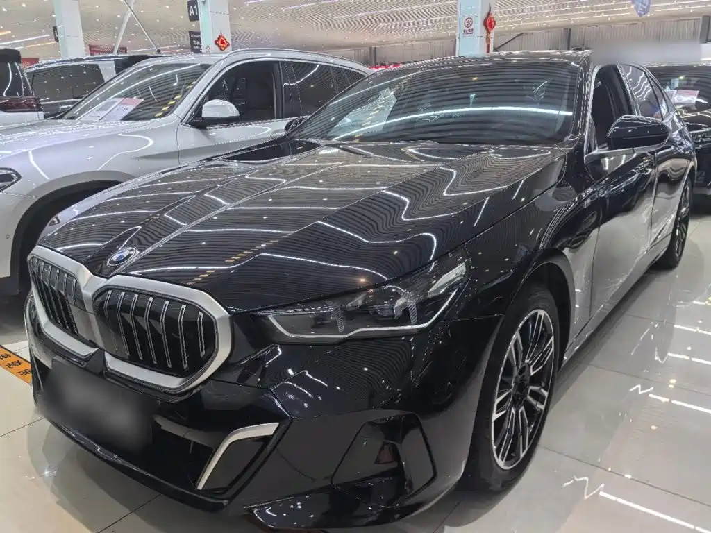 BMW 5 Series 2024