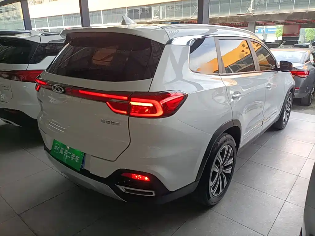 Chery Tiggo 8 2019 — фото 7