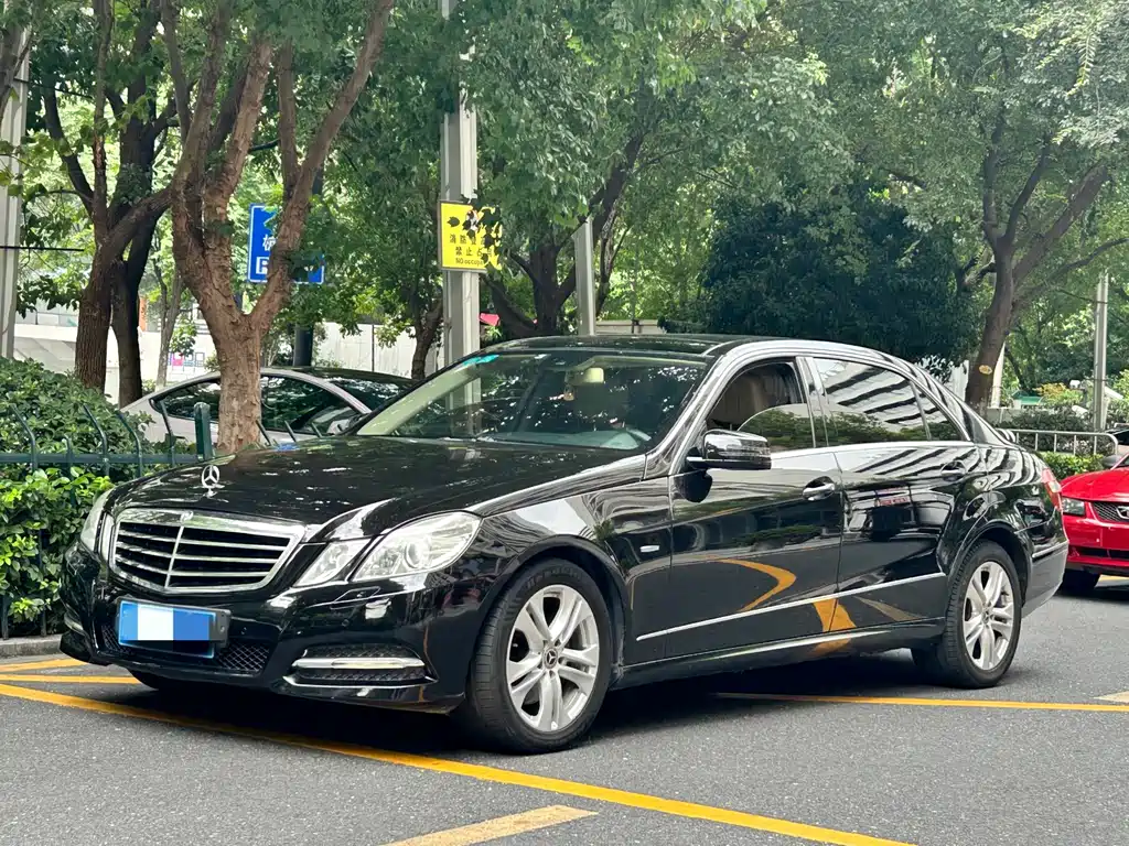 Mercedes-Benz E-Class 2012