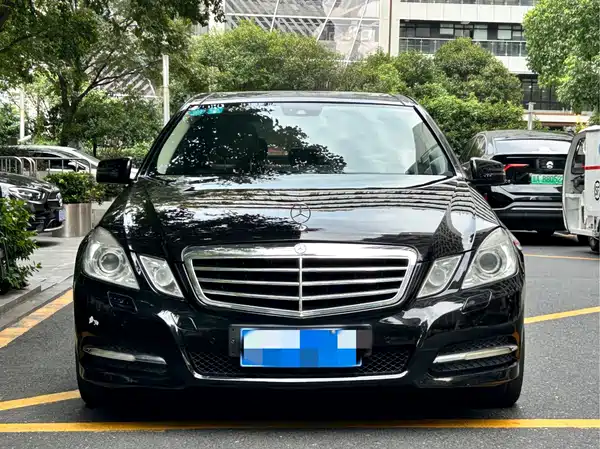 Mercedes-Benz E-Class 2012