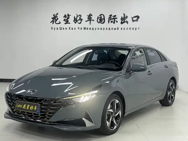 Hyundai Elantra 2022