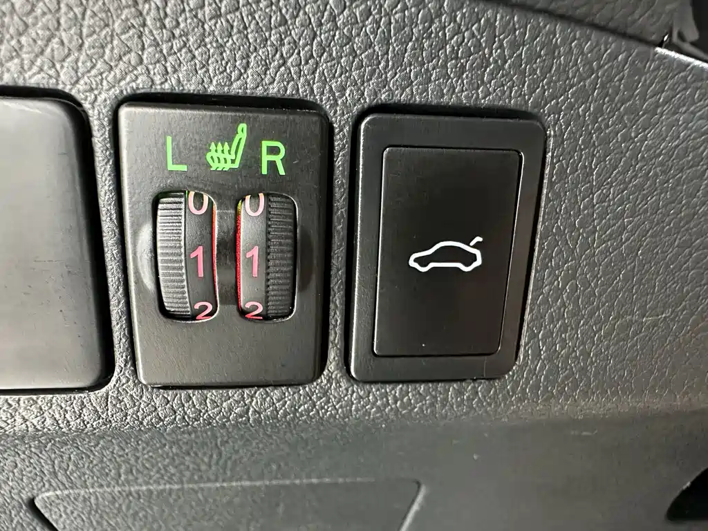 Mitsubishi Outlander 2022 — фото 13