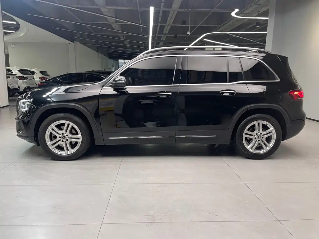 Mercedes-Benz GLB 2022 — фото 20