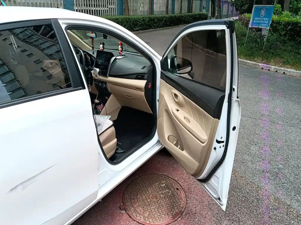 Toyota Vios 2016 — фото 22