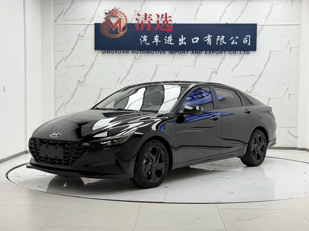 Hyundai Elantra 2022 — фото 1