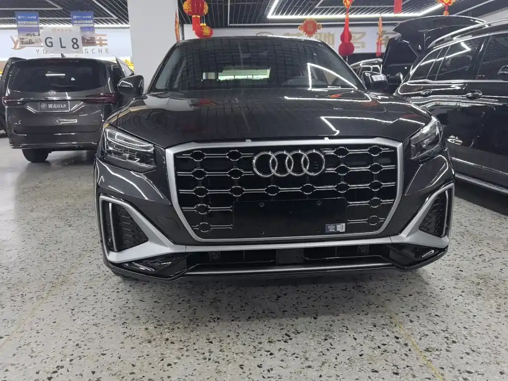 Audi Q2L 2022