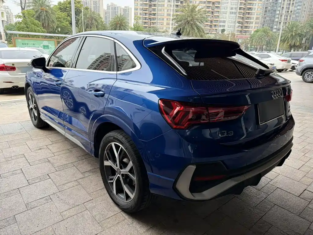 Audi Q3 Sportback 2021 — фото 11