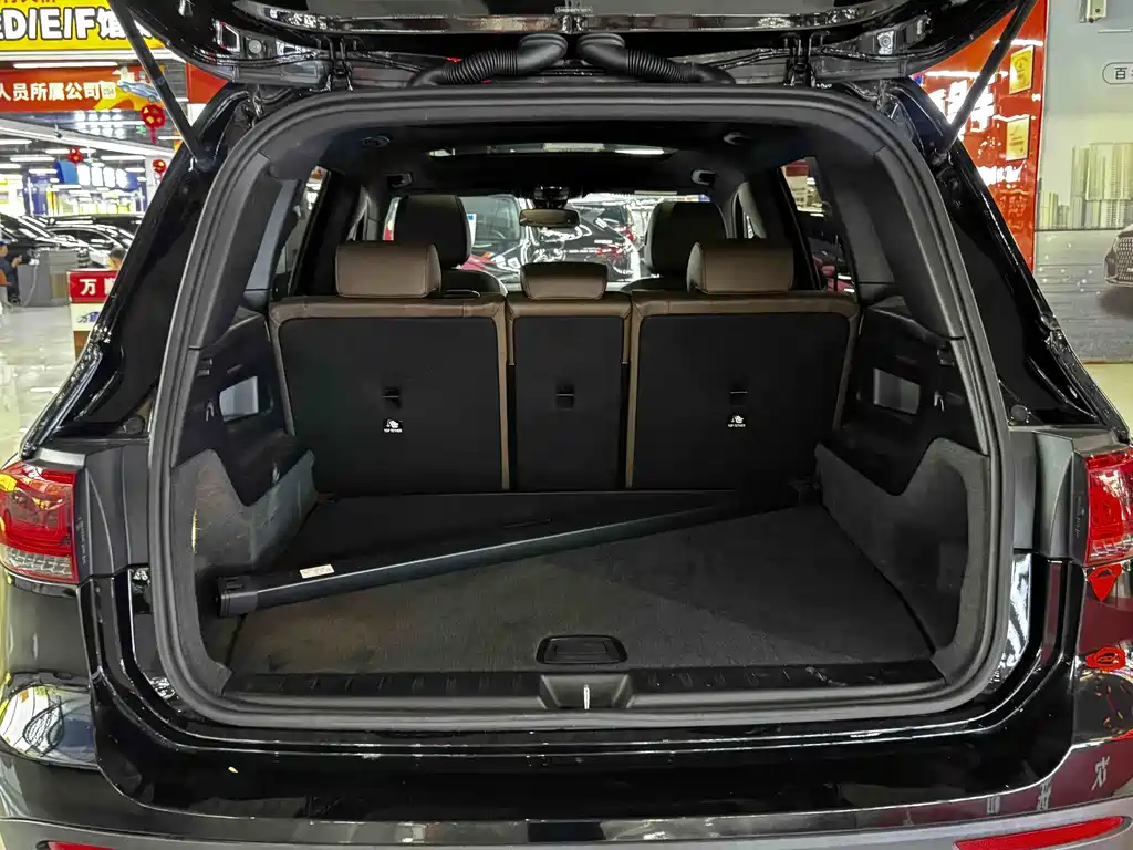 Mercedes-Benz GLB 2023 — фото 21