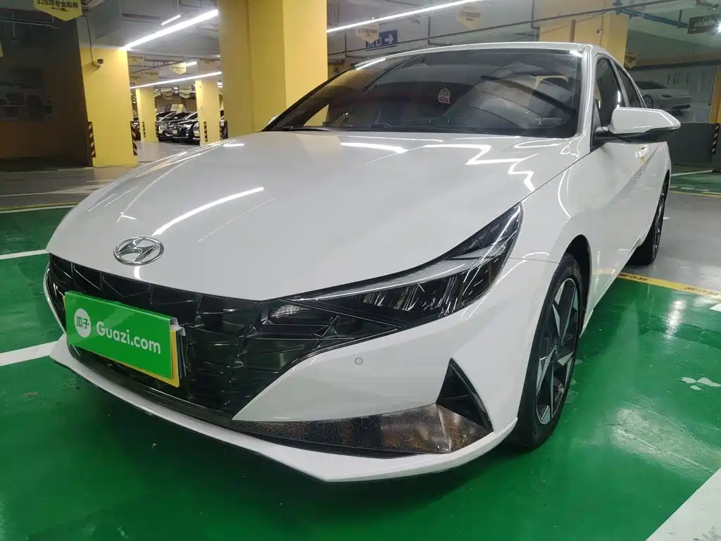 Hyundai Elantra 2021