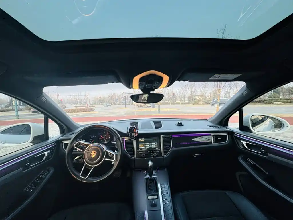 Porsche Macan 2016 — фото 15