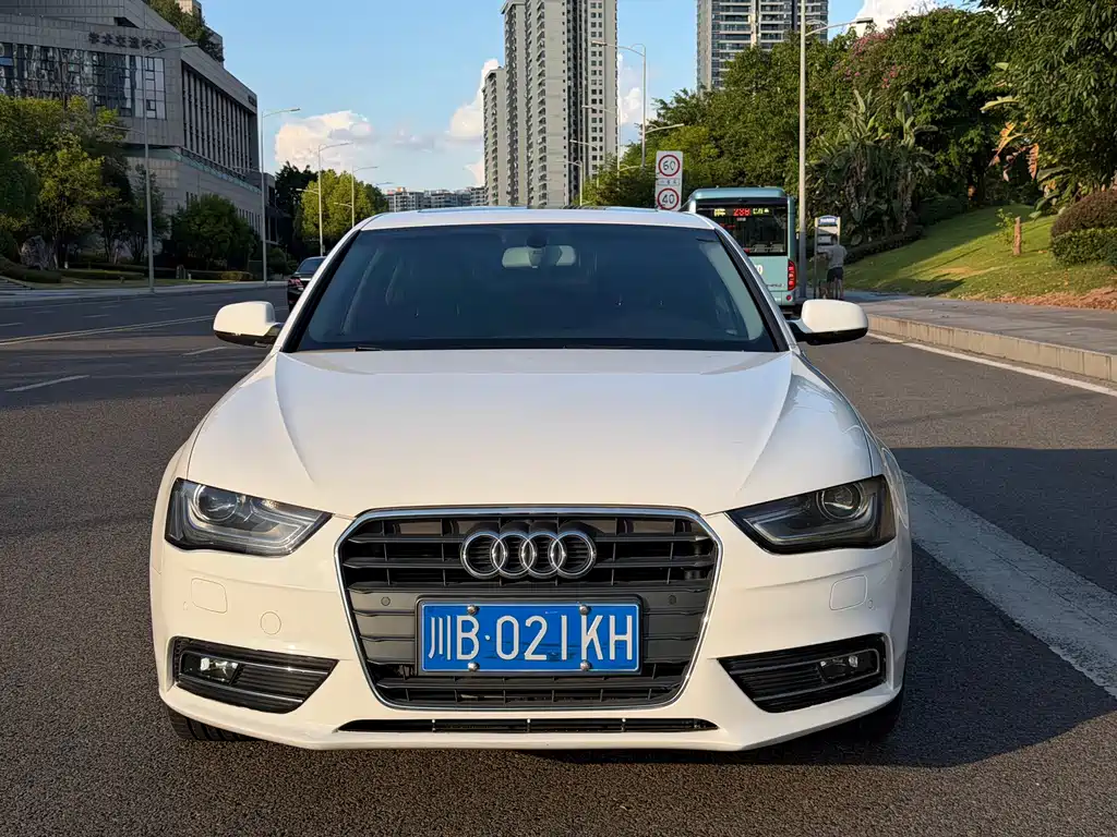 Audi A4L 2014
