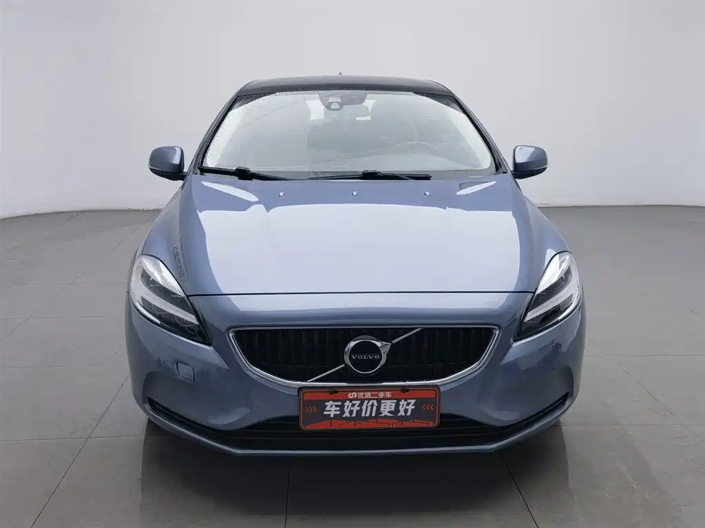 Volvo V40 2017