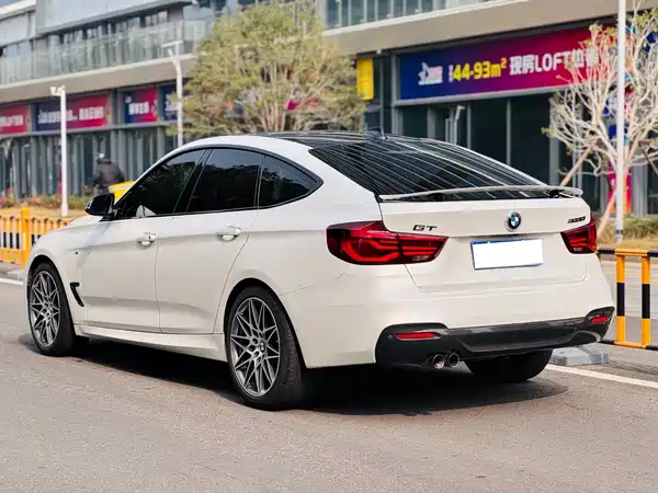 BMW 3 Series GT 2020