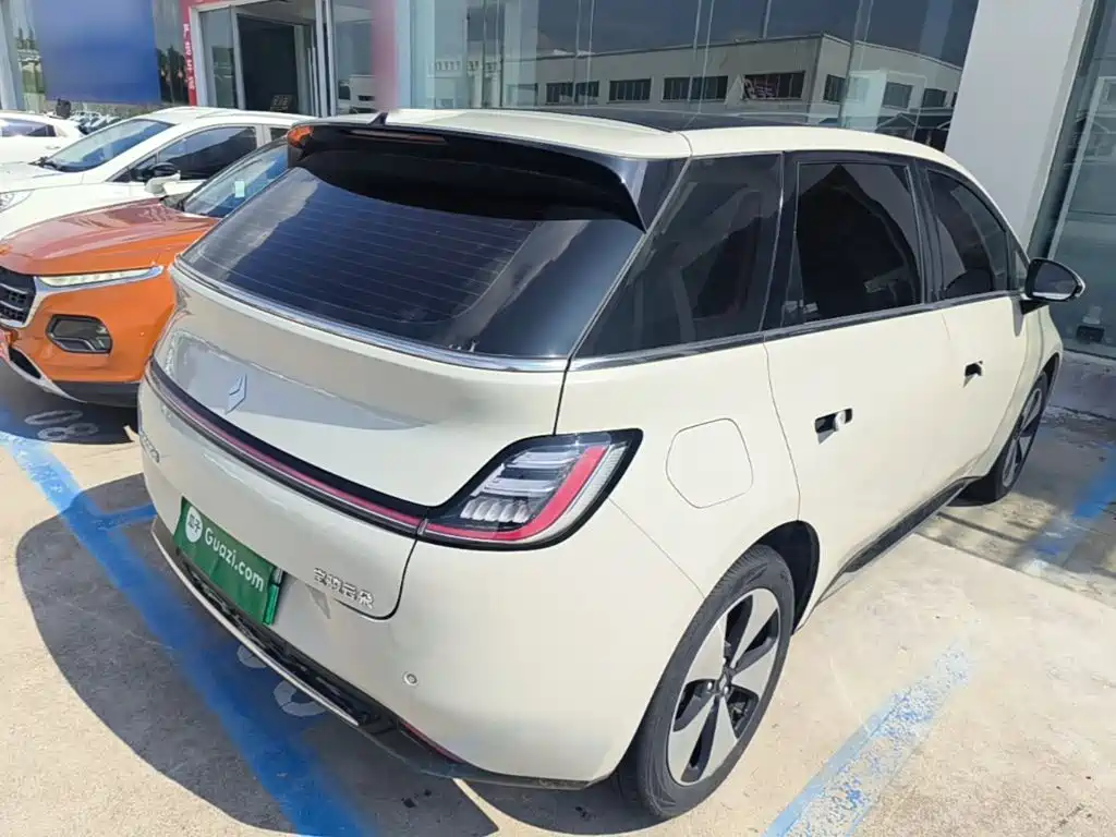 Baojun Clouds 2023