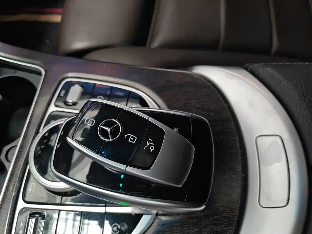 Mercedes-Benz GLC 2019 — фото 17