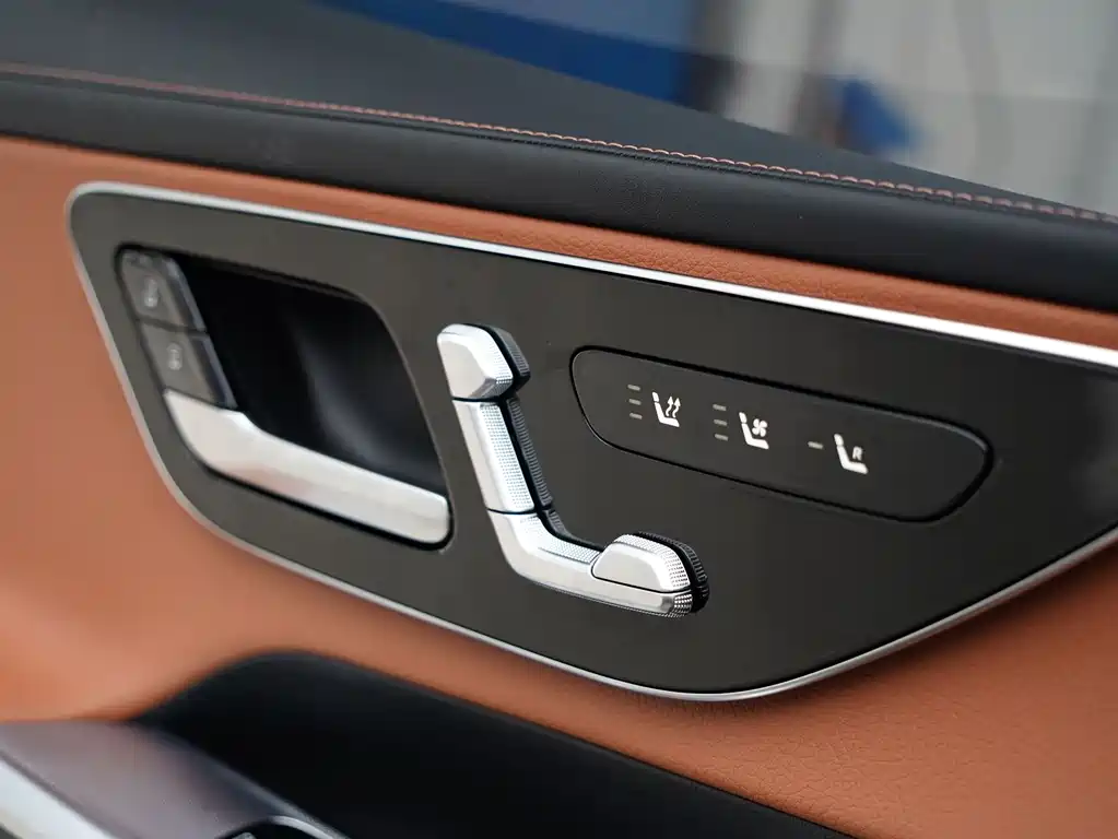 Mercedes-Benz GLC 2023 — фото 13