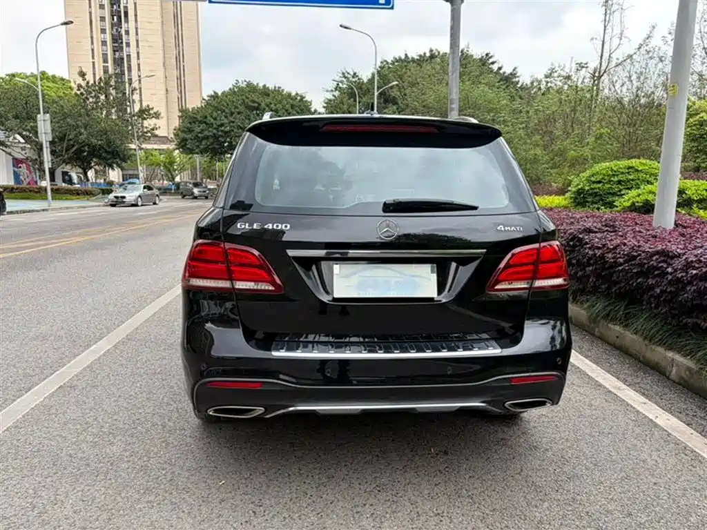 Mercedes-Benz GLE 2017 — фото 6
