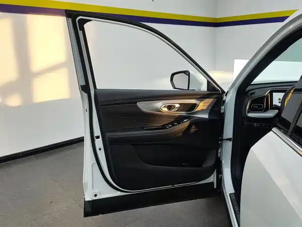 GAC Trumpchi GS8 2025