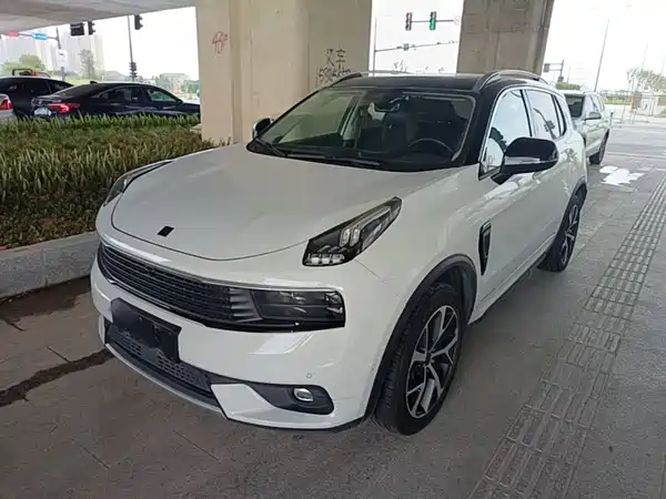 Lynk & Co 01 2019