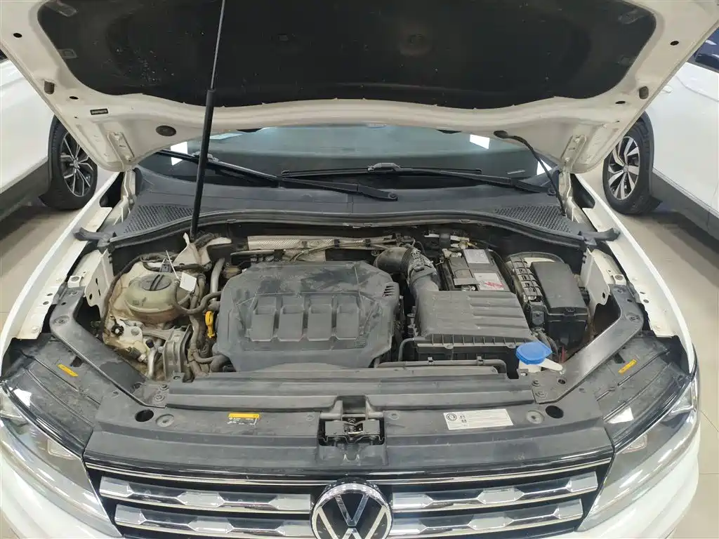 Volkswagen Tiguan L 2021 — фото 16