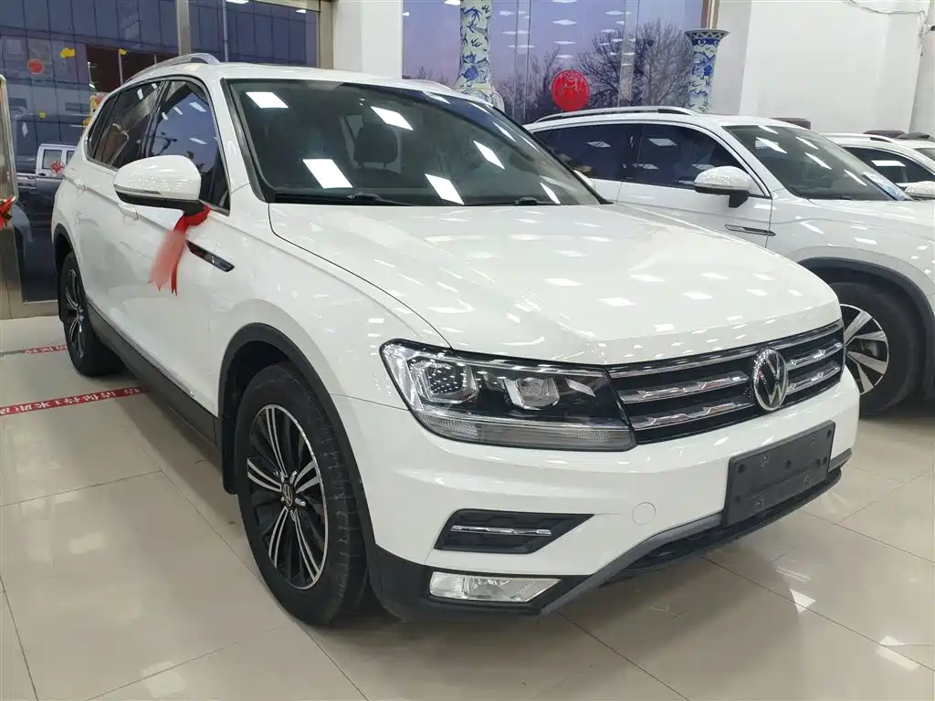 Volkswagen Tiguan L 2021 — фото 22