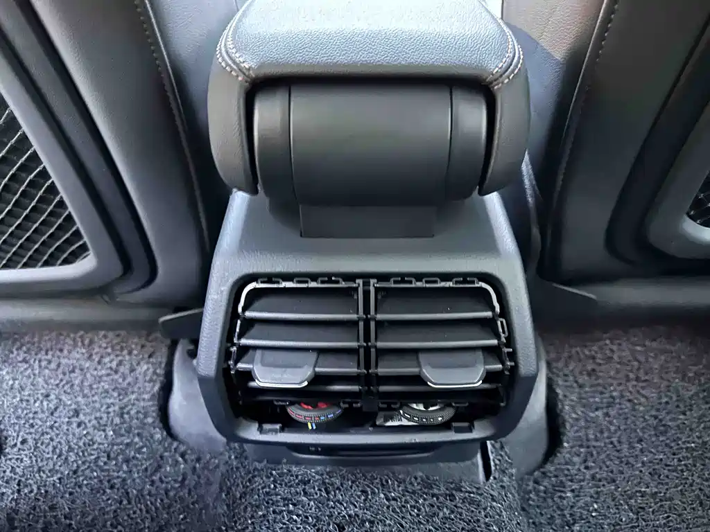 Audi Q3 2023 — фото 17
