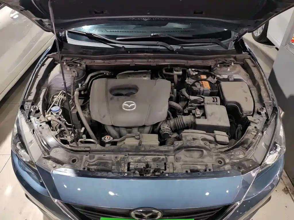 Mazda 3 Axela 2015 — фото 16