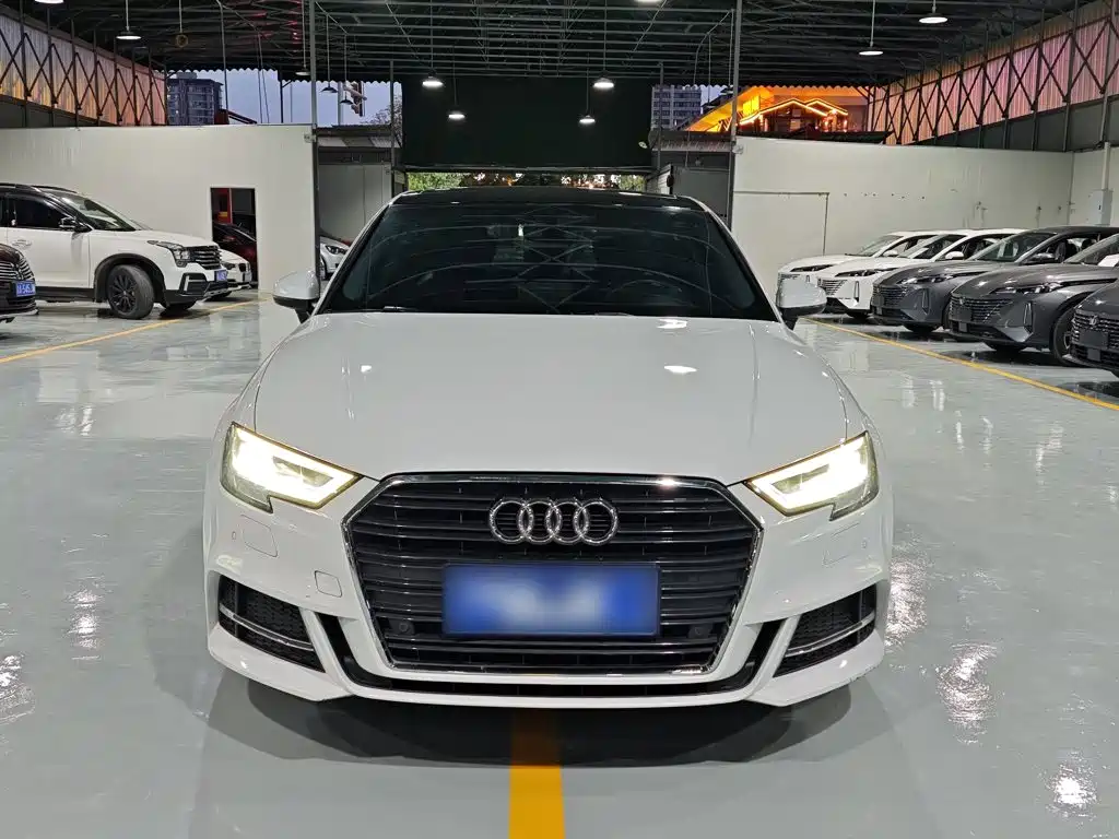 Audi A3 2019 — фото 20