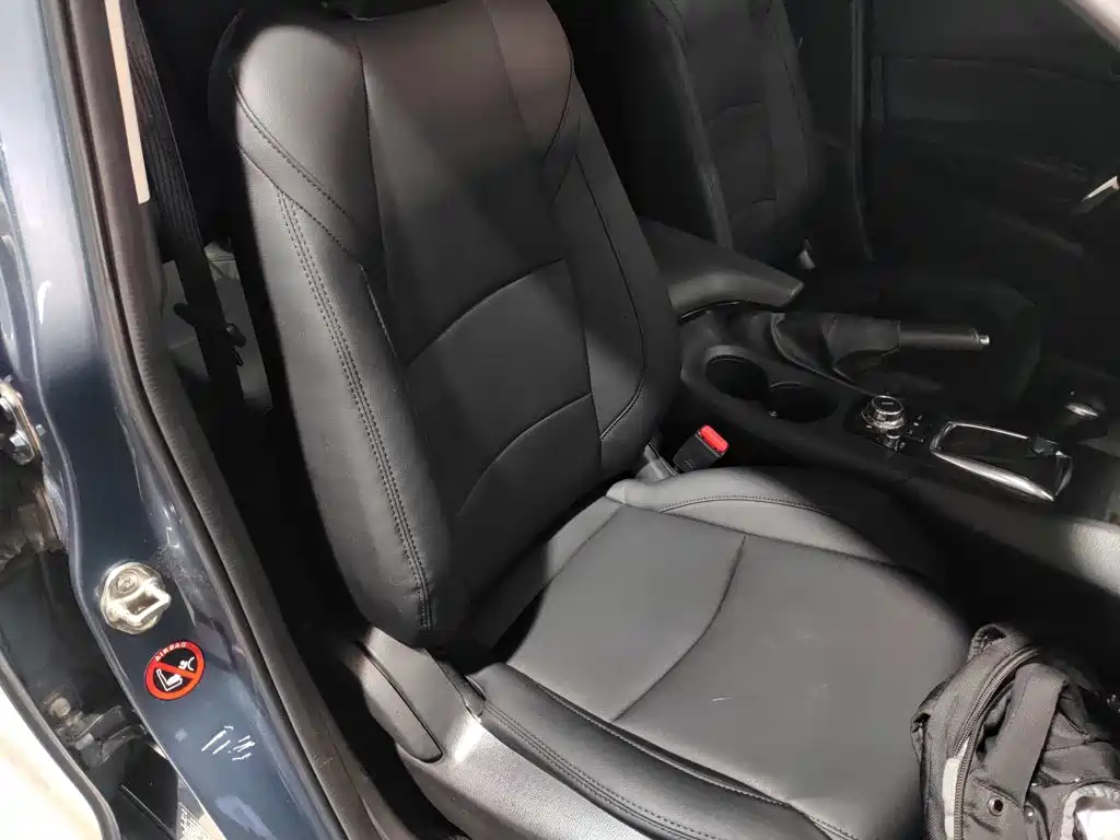 Mazda 3 Axela 2015 — фото 19
