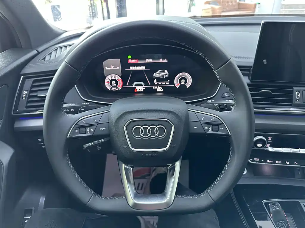 Audi Q5L Sportback 2022 — фото 8