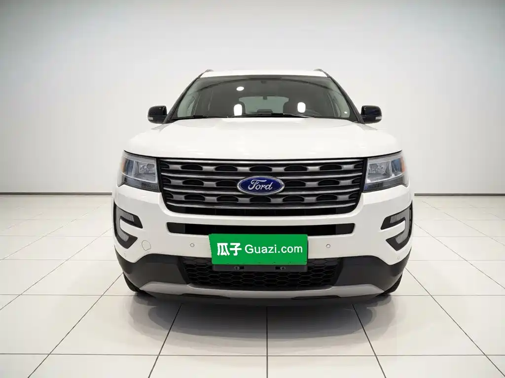 Ford Explorer 2017 — фото 24