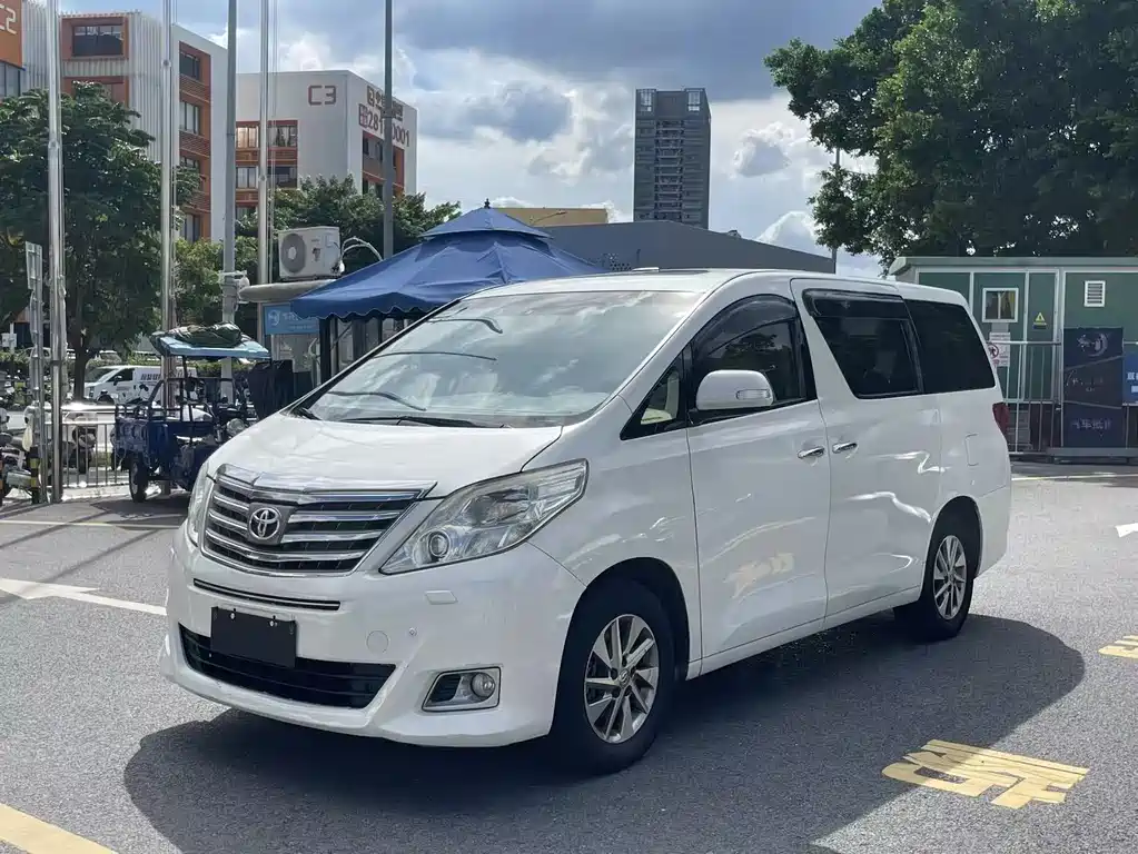 Toyota Alphard 2012
