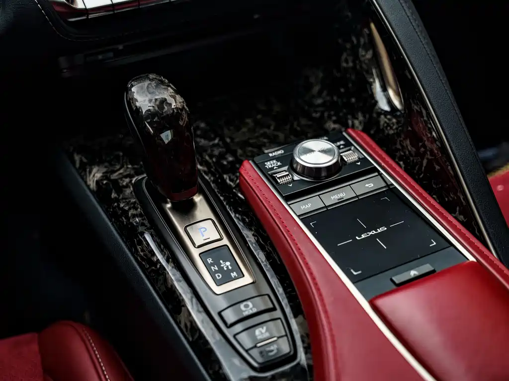 Lexus LC 2019 — фото 14