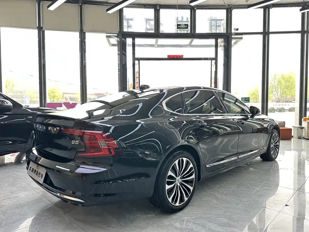 Volvo S90 2024 — фото 18