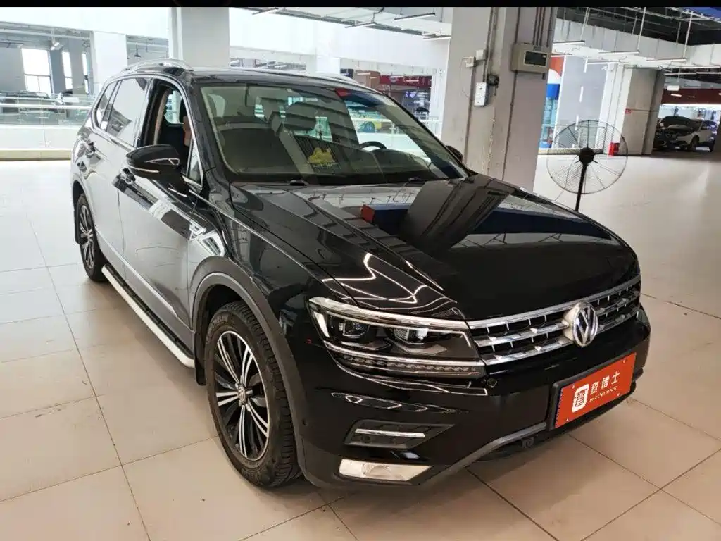 Volkswagen Tiguan L 2017 — фото 4