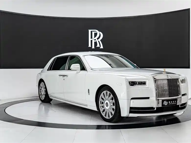 Rolls-Royce Phantom 2019 — фото 3