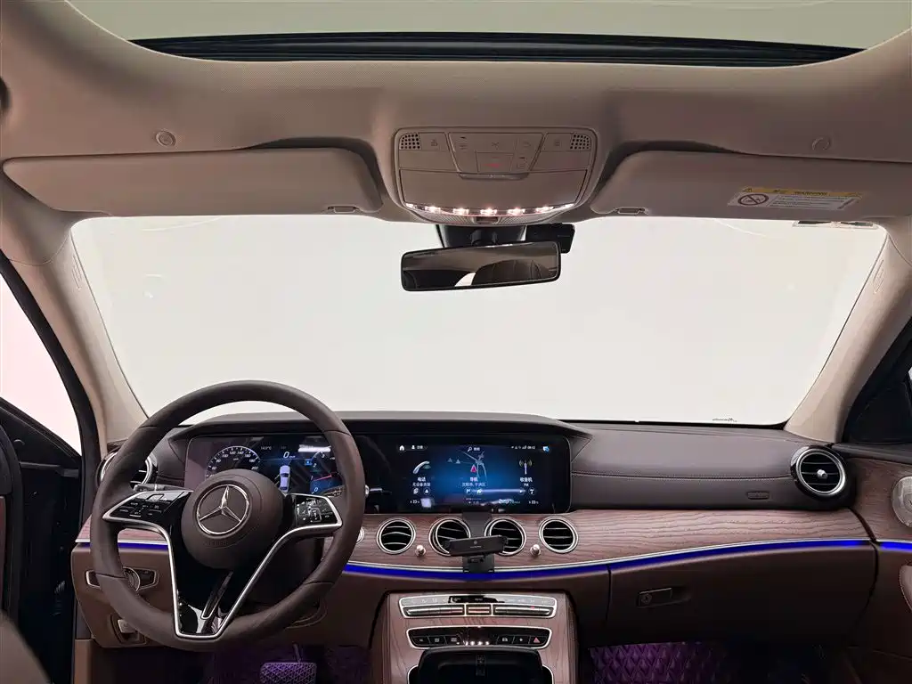 Mercedes-Benz E-Class 2022 — фото 6