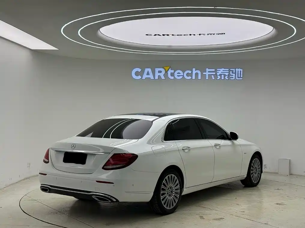 Mercedes-Benz E-Class 2020 — фото 5